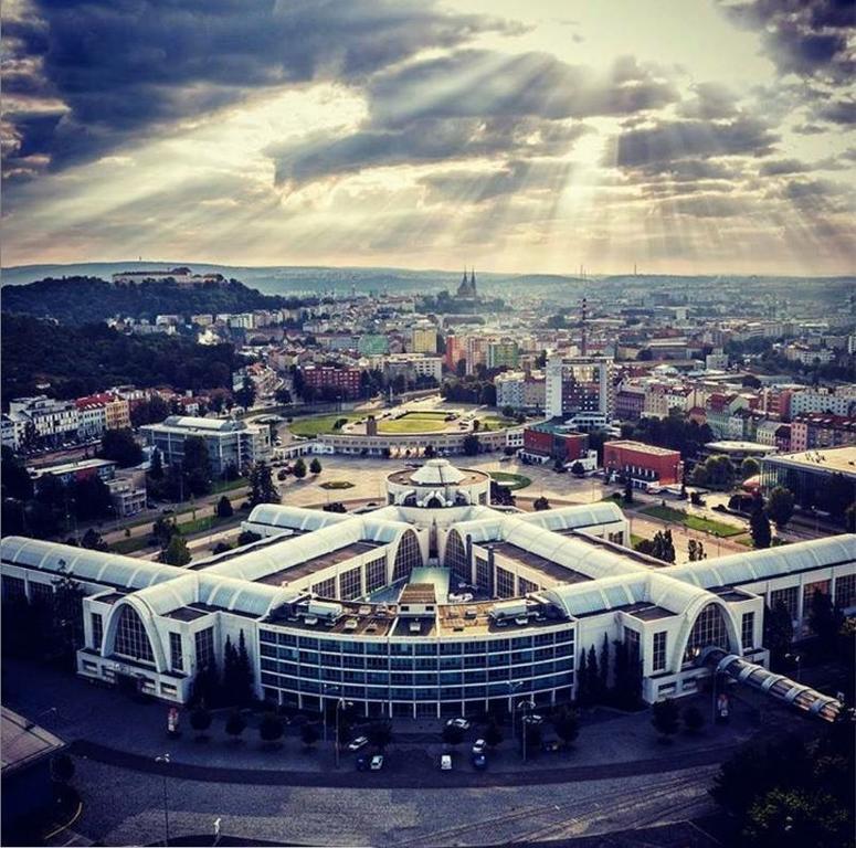 Downtown Flat Under Spilberk Castle Apartment Brno Luaran gambar